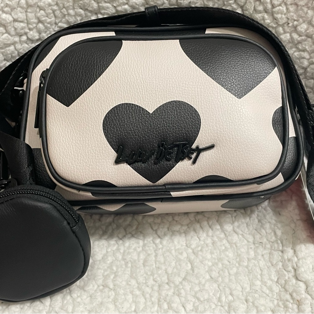 Betsey Johnson Black & Cream Crossbody/Camera Bag
